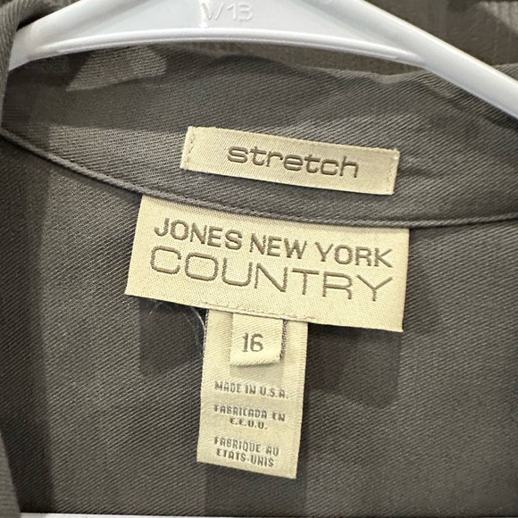 Grey button up - Picture 2 of 4